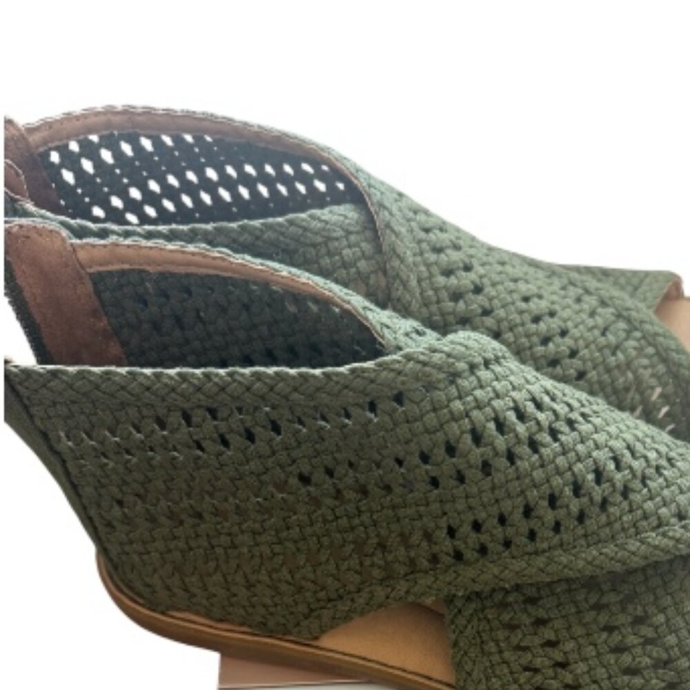 Born Iwa Mac Sandals Women's Size 11M Green Macrame Perforated BR0046663 CQH23 - Picture 11 of 12